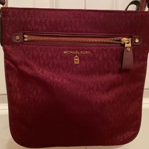 Micheal Kors Messenger Bag